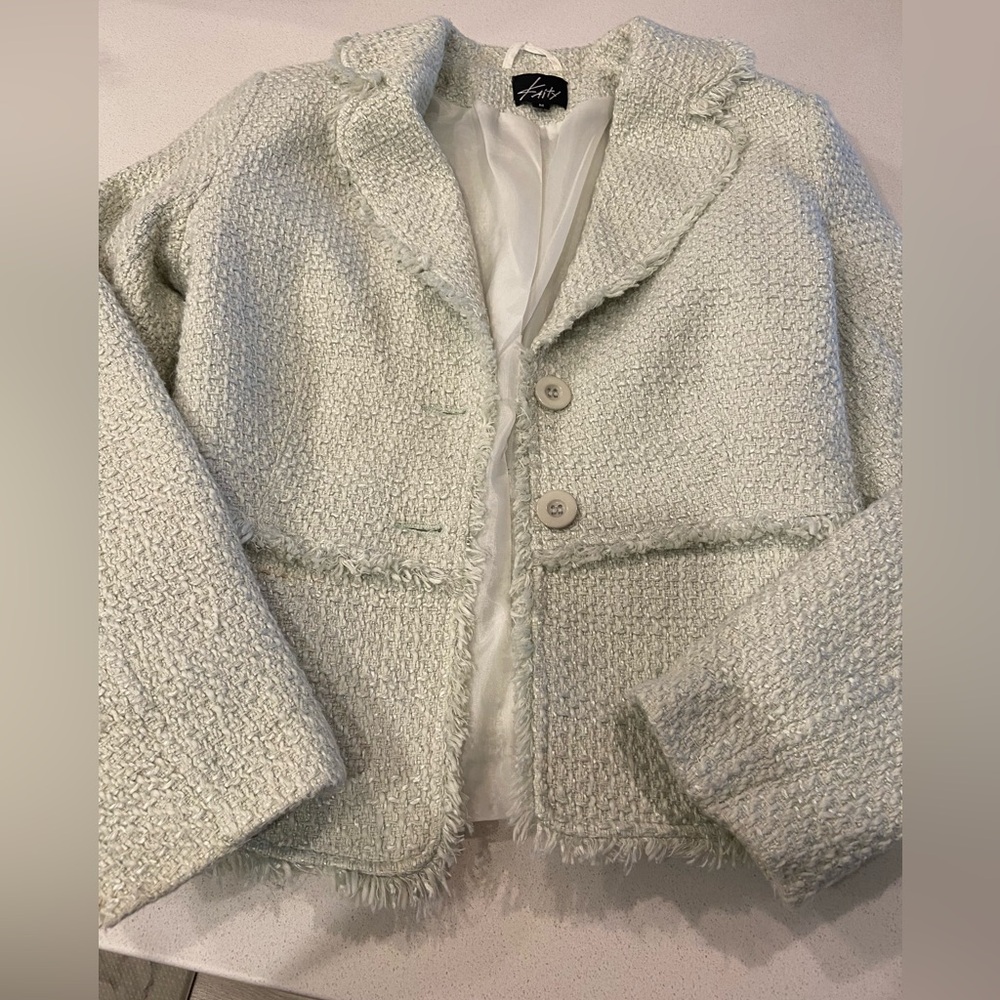 Raw hem blazer, pastel green - Picture 3 of 6